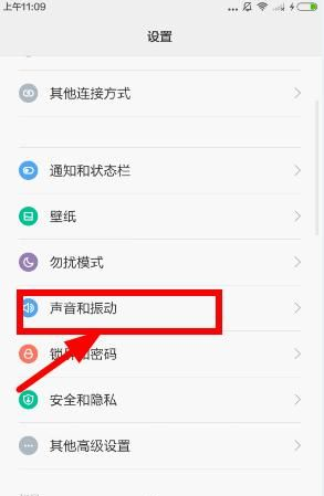 吉利新款MPV降8万上市！商务接待，露营最佳选择，比埃尔法大一圈